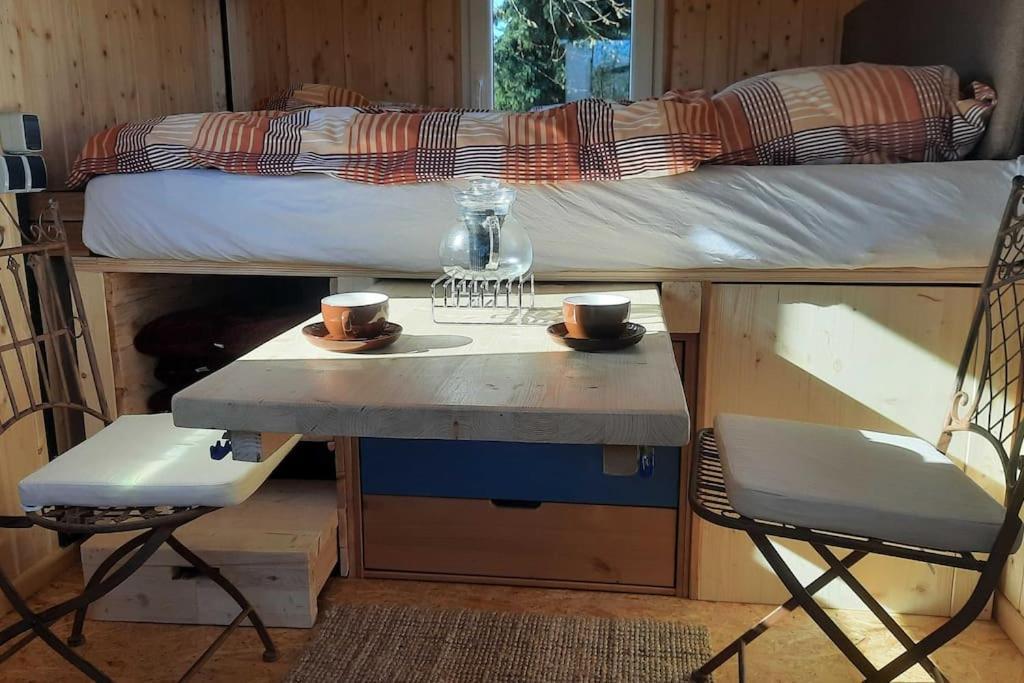 Zirkuswagen Glamping Fuer 2 Mit Veranda Kueche Netflix Parken Und Hofladen Steinhofel Extérieur photo