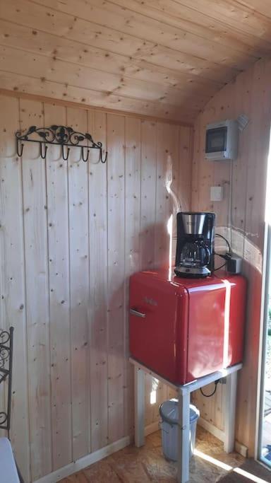 Zirkuswagen Glamping Fuer 2 Mit Veranda Kueche Netflix Parken Und Hofladen Steinhofel Extérieur photo